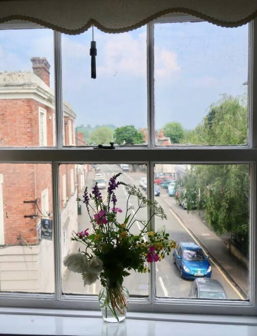Medieval Roots And Harry Potter Townhouse - Hiking Near Ludlow Leominster Exterior photo