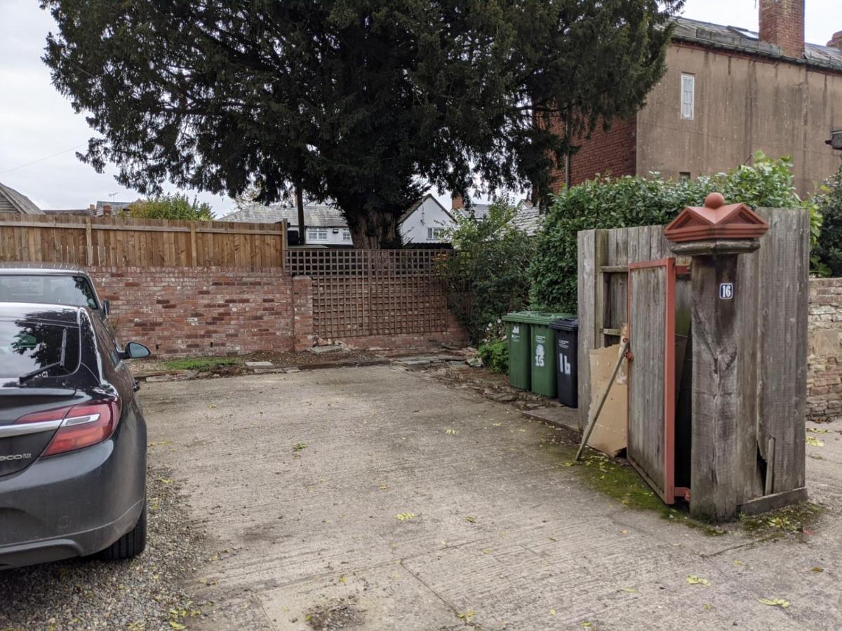 Medieval Roots And Harry Potter Townhouse - Hiking Near Ludlow Leominster Exterior photo